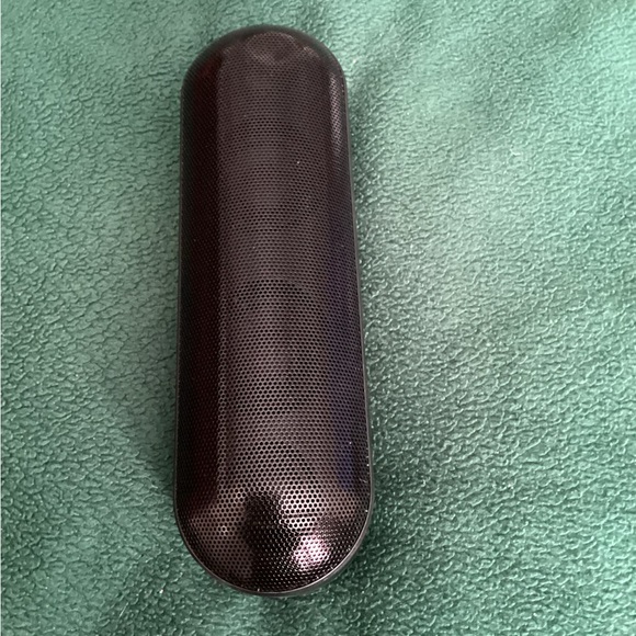 BeatsBlack Portable Speaker (USB-C Cable Can be Attached)